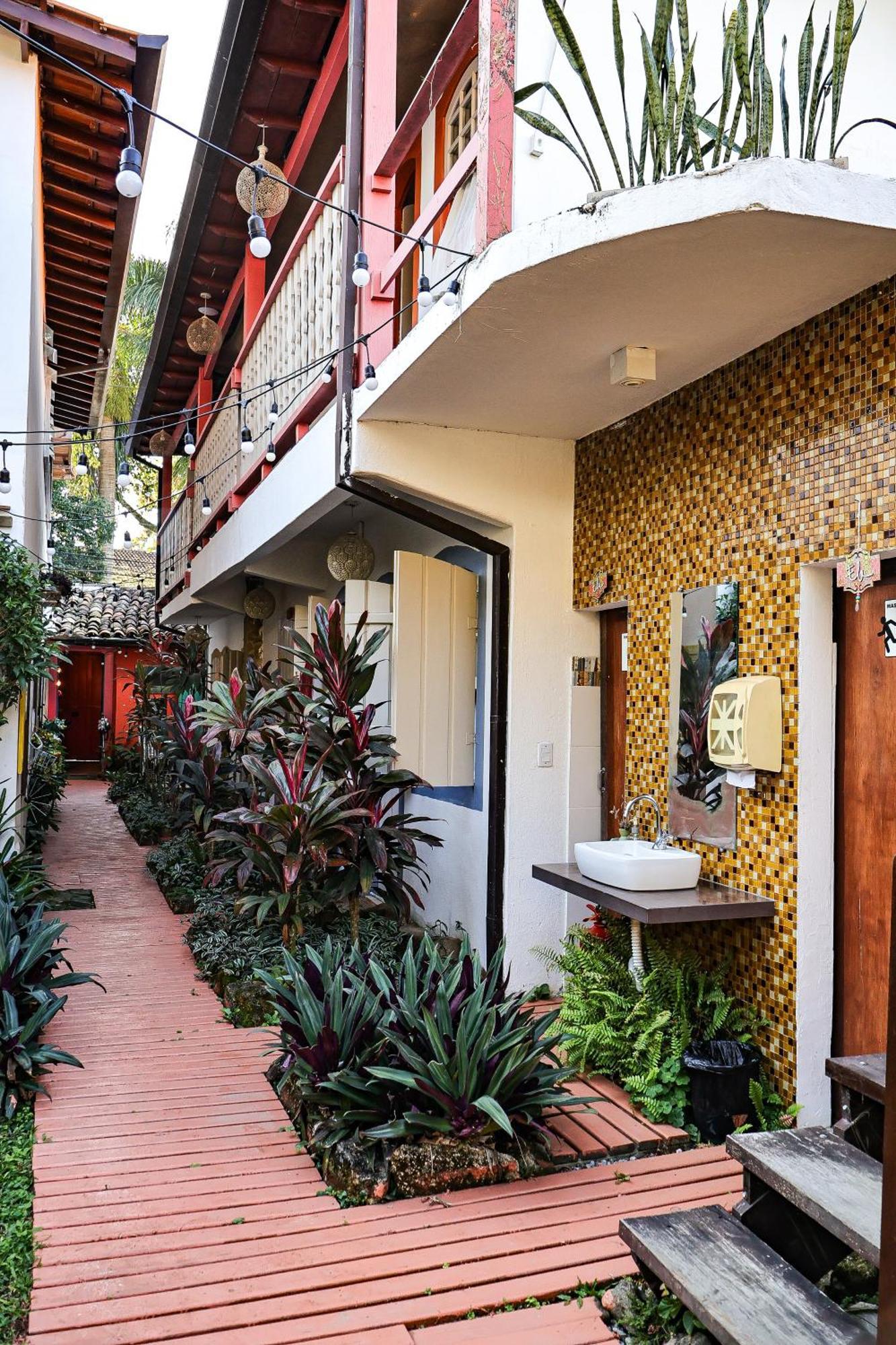 Com Verso E Prosa Repouso E Cafe Paraty Exterior foto